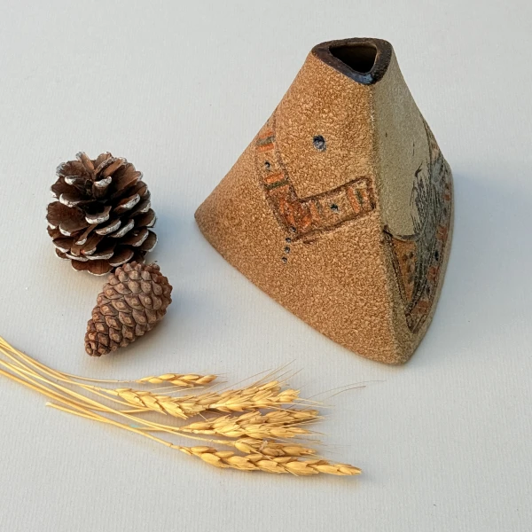 2025_10_21_14_06_IMG_8410 گلدان مثلث کوچک