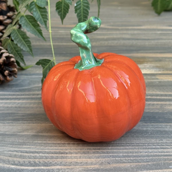 2025_11_02_14_59_IMG_9096 مجسمه کدو متوسط طرح هفت