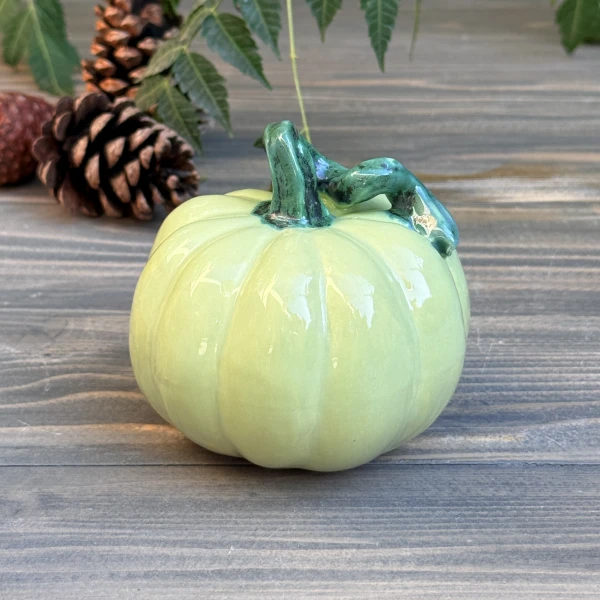 2025_11_02_15_01_IMG_9102 مجسمه کدو متوسط طرح چهار